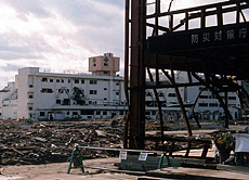 南三陸町防災対策庁舎と公立志津川病院