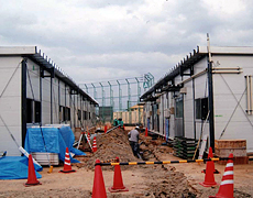 建設中の応急仮設住宅(4月)